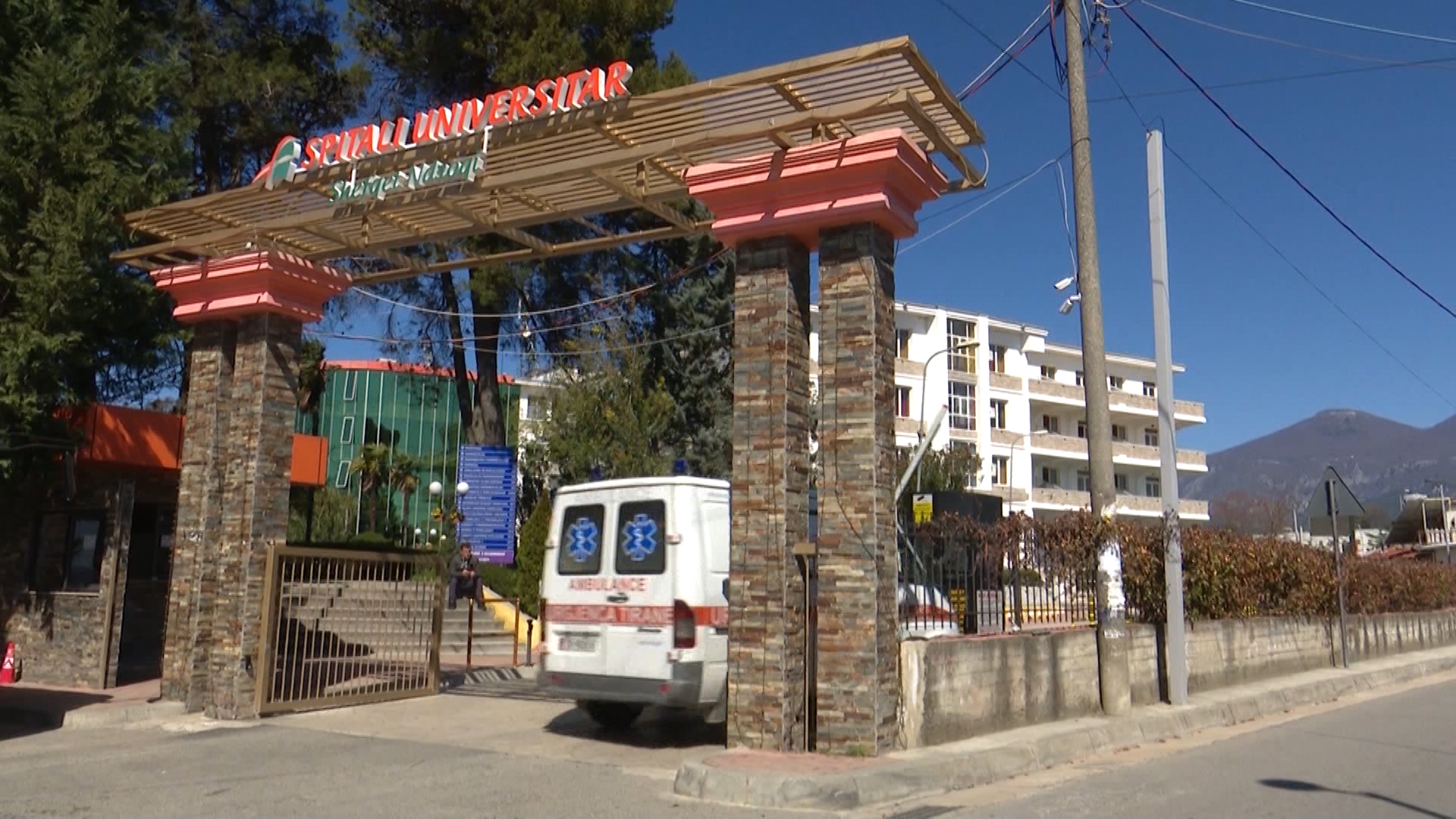 Reagon Spitali Covid 2: Nuk mungon asnjë medikament për pacientët