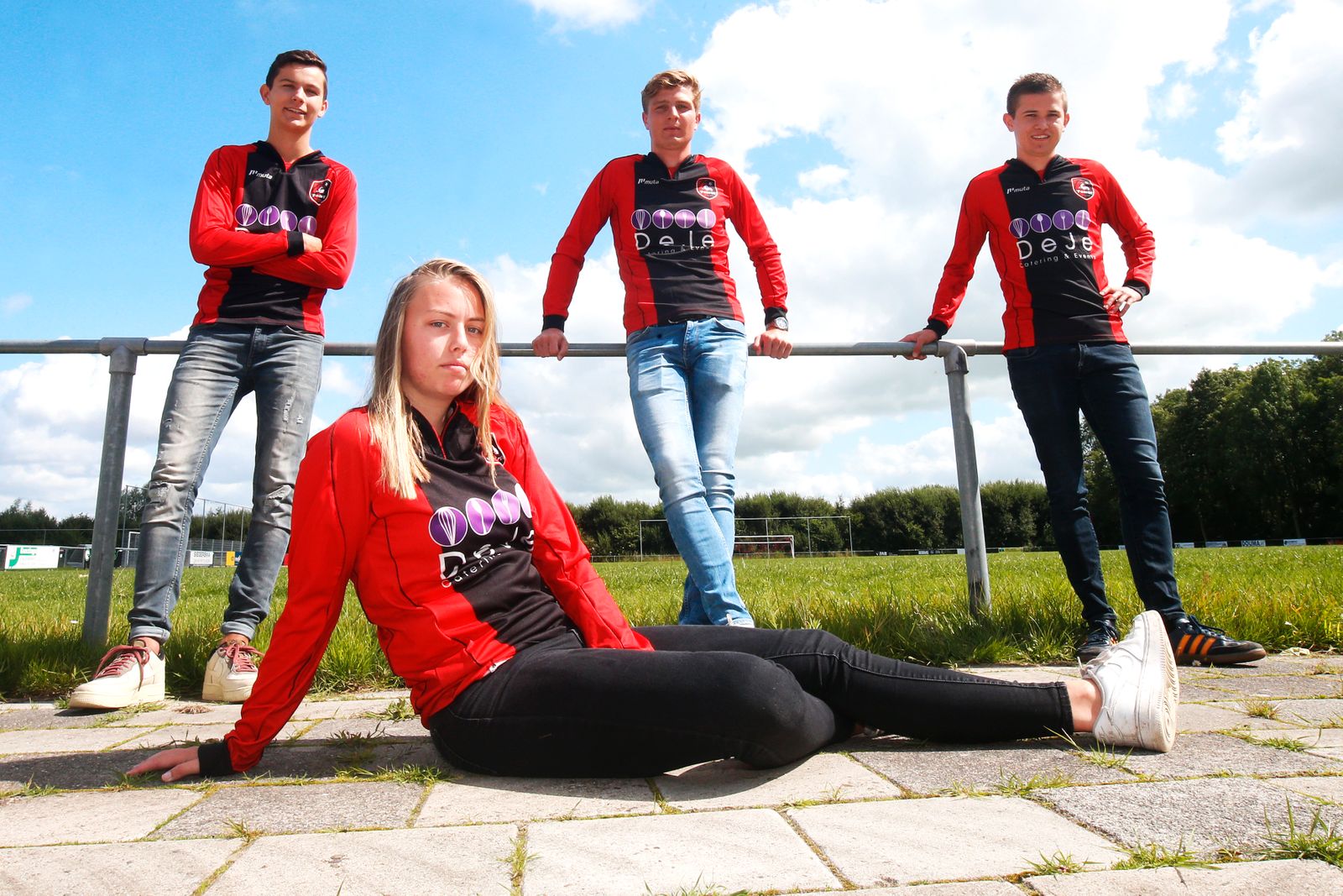 Vendim historik në Holandë, një femër do të luajë në futbollin e meshkujve