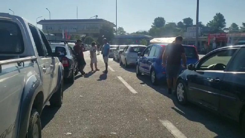 E diela me radhë kilometrike në Kakavijë, vetëm 750 persona do të kalojnë për në Greqi