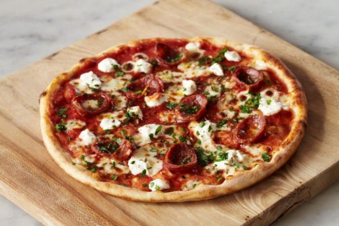 &#8220;PizzaExpress&#8221; mbyll rreth 70 restorante në Britaninë e Madhe për shkak të Covid-19