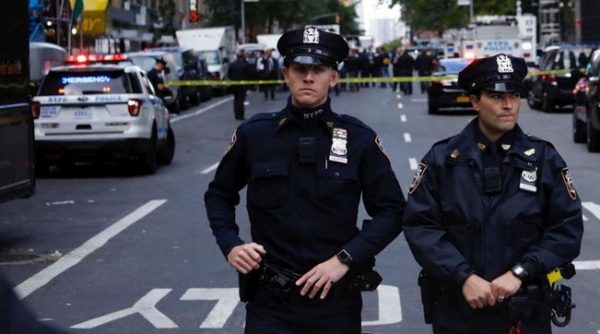 Të shtëna me armë në New York, të paktën 2 të vdekur e 14 të plagosur