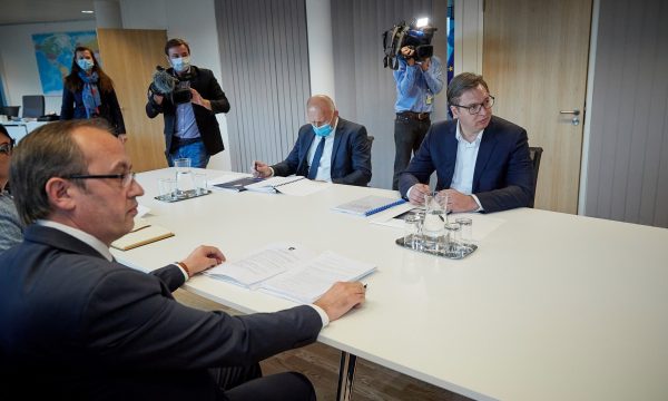 Përplasja Kosovë-Serbi për Asociacionin, mediat serbe paralajmërojnë bllokim të dialogut