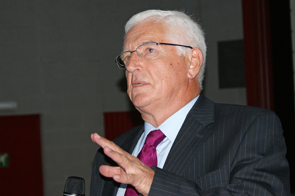 Neritan Ceka dhe bashkëshortja preken nga Covid-19, refuzuan të shtrohen në spital