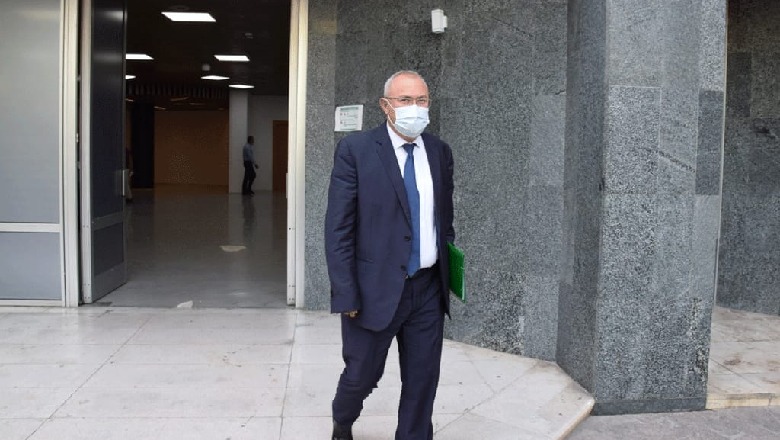 Shkarkohet prokurori i Tiranës. Po hetonte dosjen e dëmtimeve nga tërmeti dhe falsifikimet e biletave të autobusëve