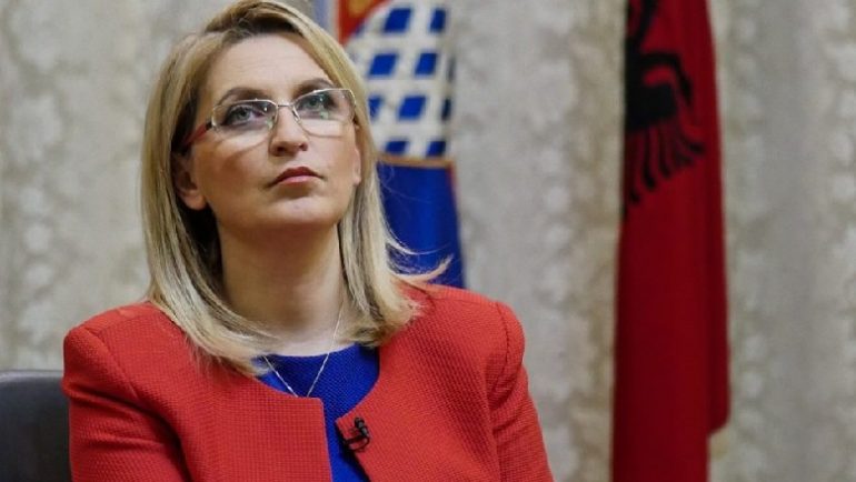 Voltana Ademi reagon pas padisë së Këshillit Bashkiak: Kam zbatuar detyrën me korrektësi