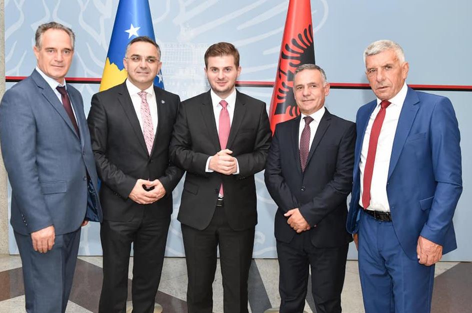 Mbledhja e 2 tetorit mes dy qeverive, Cakaj takon Zëvendëskryeministrin e Kosovës