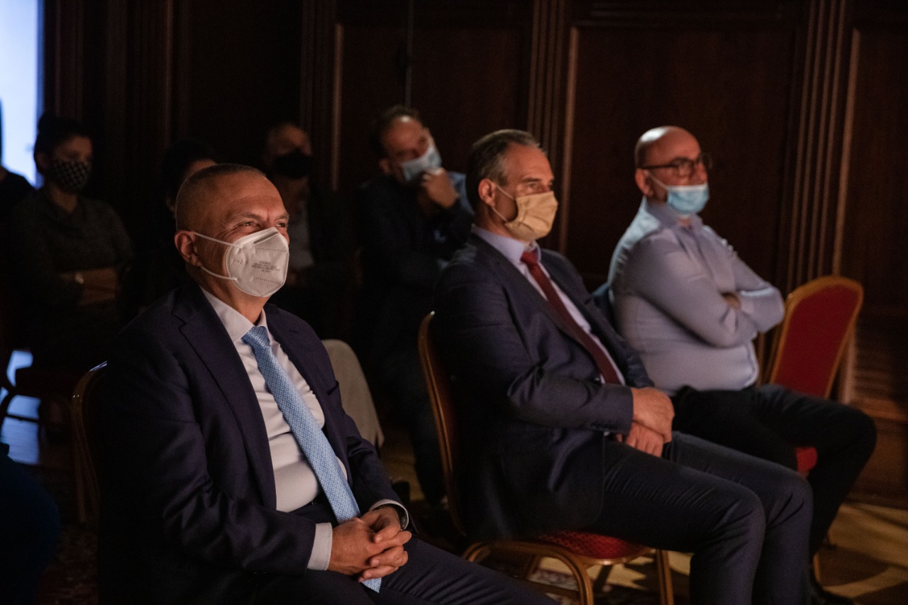 Meta thirrje shqiptarëve, citon Budinën: Protestoni për të drejtat tuaja, Presidenca kështjellë e pamposhtur e lirisë