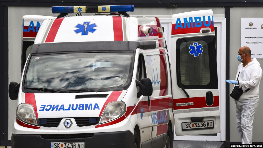 Rrëmbehet i vdekuri me gjithë krevat nga spitali, dyshohej me Covid-19