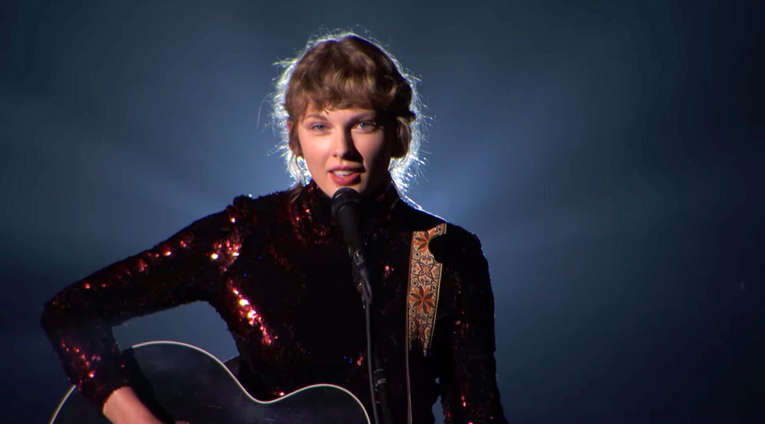 Përndiqte këngëtaren e njohur, dënohet me burg 30-vjeçari