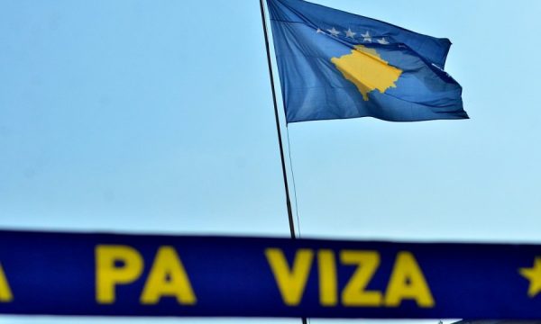 Çfarë ndodh nëse nuk liberalizohen vizat në tetor për Kosovën. Ja çfarë thotë analistja
