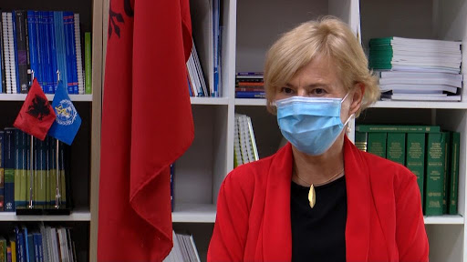 Kreu i OBSH për Shqipërinë: Hapja e shkollave me risk