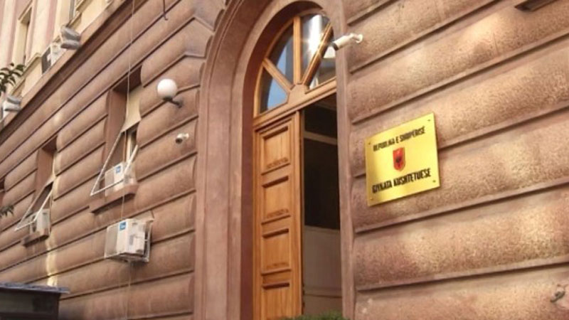 Vendet vakante në Gjykatën Kushtetuese/ KED miraton vetëm 1 nga 4 kandidatët