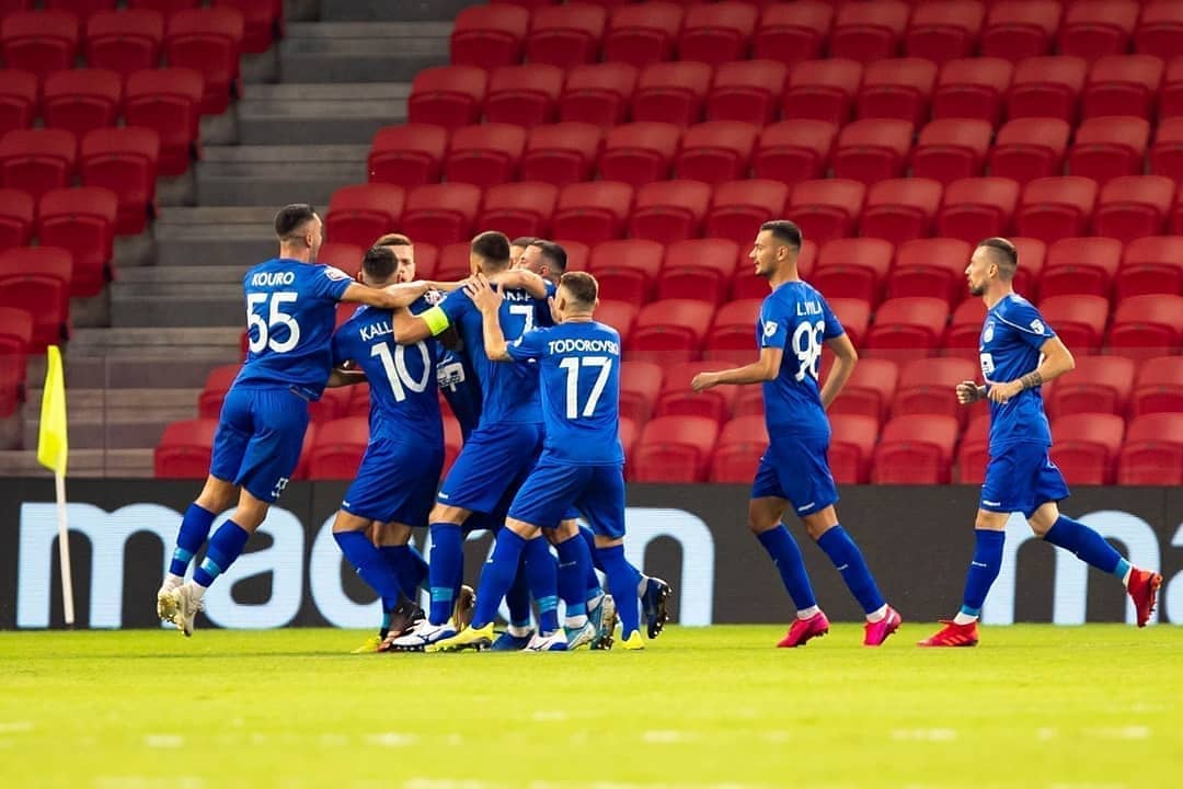 Karabeci dhe Daja i japin kompaktësi Teutës, durrsakët bëhen të frikshëm