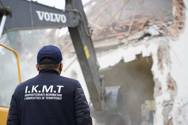 Sot kryhet eksperimenti me detonator dhe kapsolla te pallati i Kastratit në Durrës