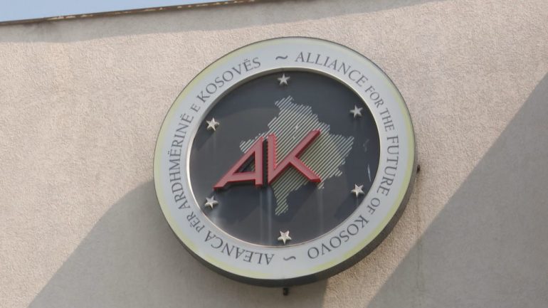 AAK kërkon të rishihet dialogu me Serbinë
