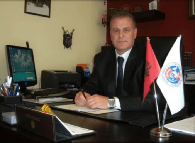 Deputeti socialist fiton betejën me Covid-19: Më në fund pranë familjes