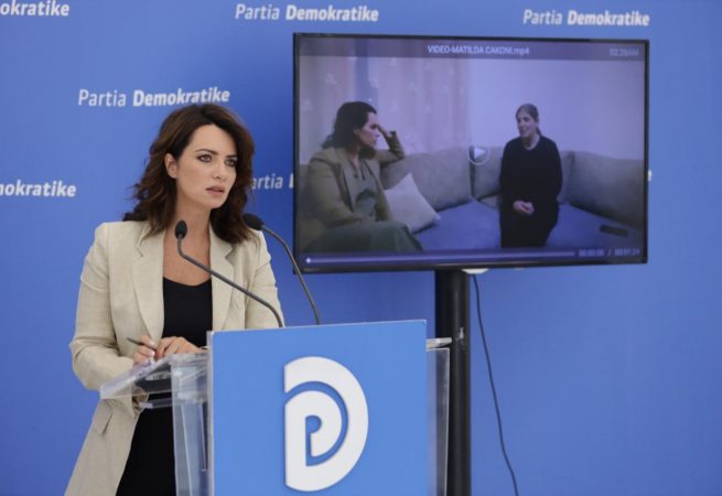 “Turp të ketë!”, PD publikon dëshminë e Manjola Cakonit që humbi burrin dhe vajzën në tërmetin e nëntorit: Pas intervistës në televizion, telefonuan nga kryeministria …