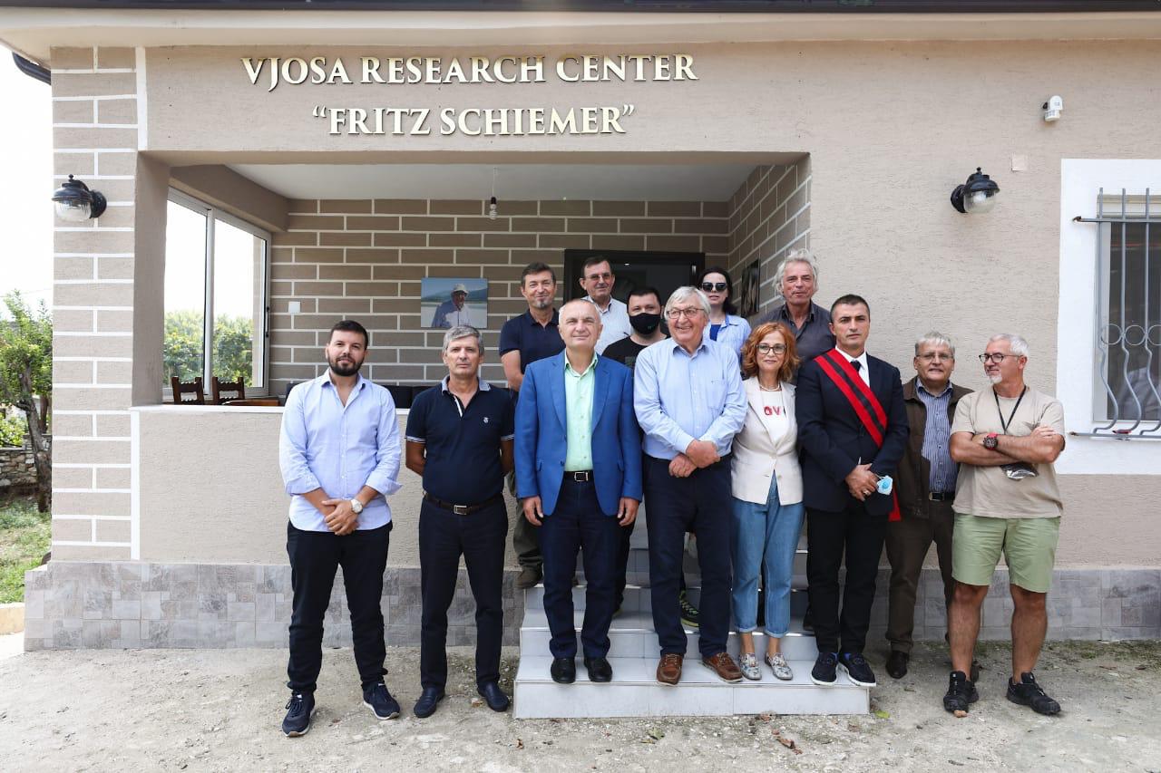 Meta përuron Qendrën Ndërkombëtare Shkencore dhe Kërkimore për Vjosën