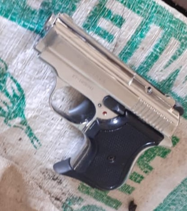 Arrestohet në flagrancë 14-vjeçari nga Shijaku, u kap me armë zjarri