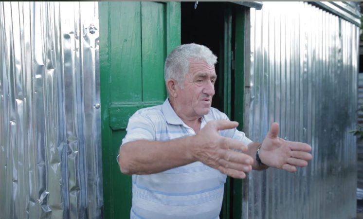 PD publikon denoncimin e qytetarit të dëmtuar nga tërmeti: Asnjë lekë nga qeveria. Nusja e djalit shtatzënë jeton në çadër!