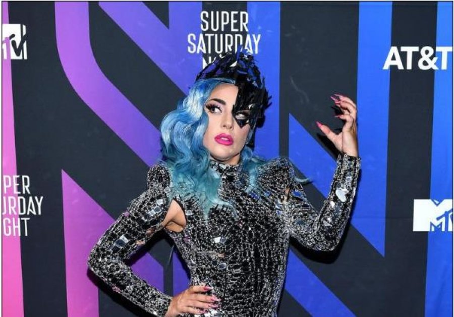 Lady Gaga flet për personin që i ndryshoi jetën