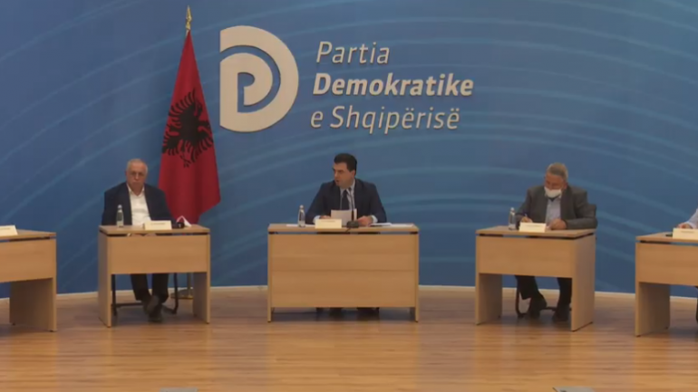 Covid-19/ Basha i kërkon mjekëve një plan: Të zgjojmë qeverinë nga narkoza