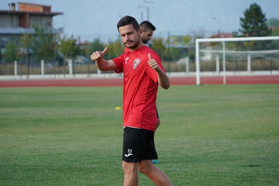 Dejvi Bregu fare pranë Teutës, po diskutohen detajet e fundit