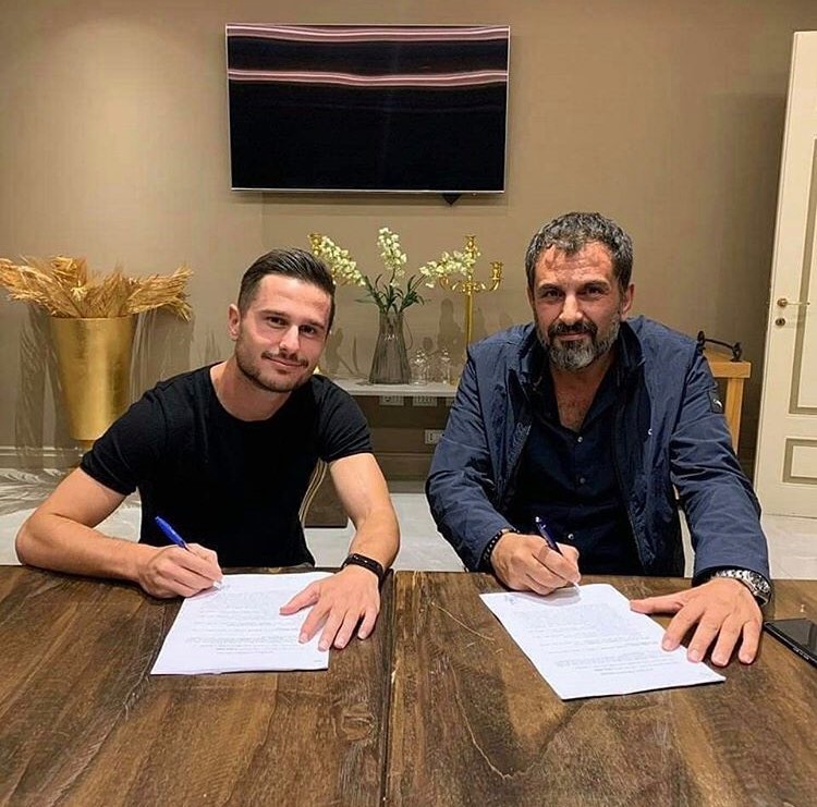 Dejvi Bregu mbetet në Superiore. Vlonjati firmos për Teutën