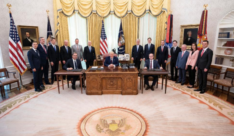 Marrëveshja e 4 shtatorit/ Shtëpia e Bardhë: Tjetër nënshkrim i madh! Trump bëri bashkë Kosovën dhe Serbinë