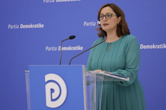 Denoncimi i ish-deputetes: PS po mashtron dibranët me punësime të përkohshme