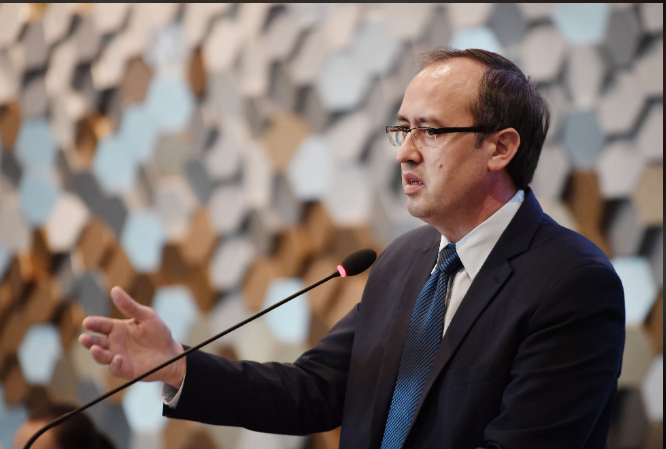 Kosova mund të rikthejë masat, paralajmërimi i kryeministrit Hoti: Vala e dytë e Covid-19 ka nisur në Europë