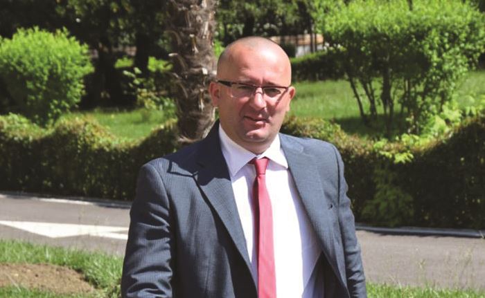 Identifikohet pacienti që u hodh nga “Shefqet Ndroqi”, vjehrri i ish-deputetit socialist