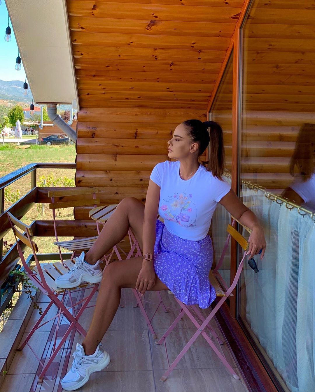 “Dukesh si serbe!” Hygerta Sako i kthehet keq komentuesit