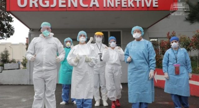 Shoqata e Infermierëve: Po ushtrojnë presion, e kemi të ndaluar të flasim për mediat!