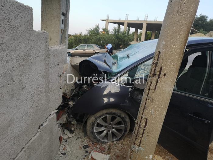 Aksidenti tragjik i merr jetën 34-vjeçarit nga Durrësi, plagosen dy të tjerë (EMRI)