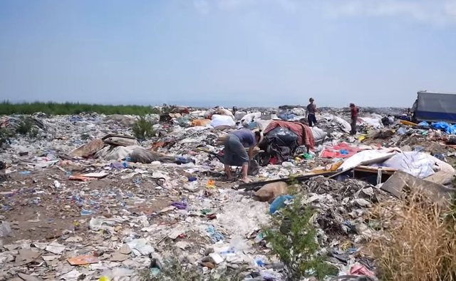 Asnjëherë nuk do e dimë sa jetë u shkurtuan nga plehrat në Porto Romano