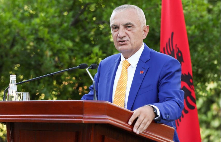 Presidenti Meta solidarizohet me Papa Françeskun: Të dëgjohet zëri i qytetarëve