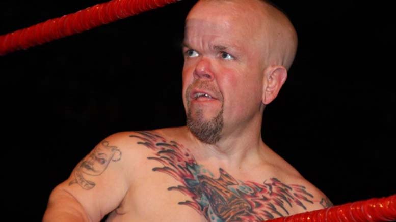 Vdes mes varfërisë xhuxhi legjend i Jackass