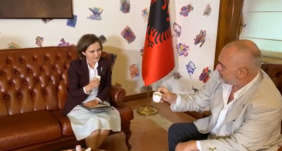 Shahini ia plas Ramës: Do angazhohem për një të majtë të re, jo propagandistike