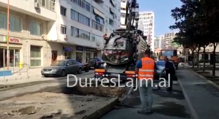 Bllokohet rruga “Egnatia” në Durrës, UKD apel qytetarëve për anashkalimin e këtij segmenti (VIDEO)