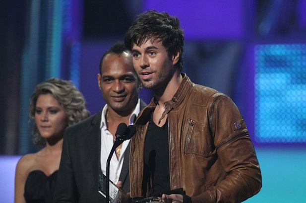 Enrique Iglesias shpallet artisti latin më i mirë i të gjitha kohërave