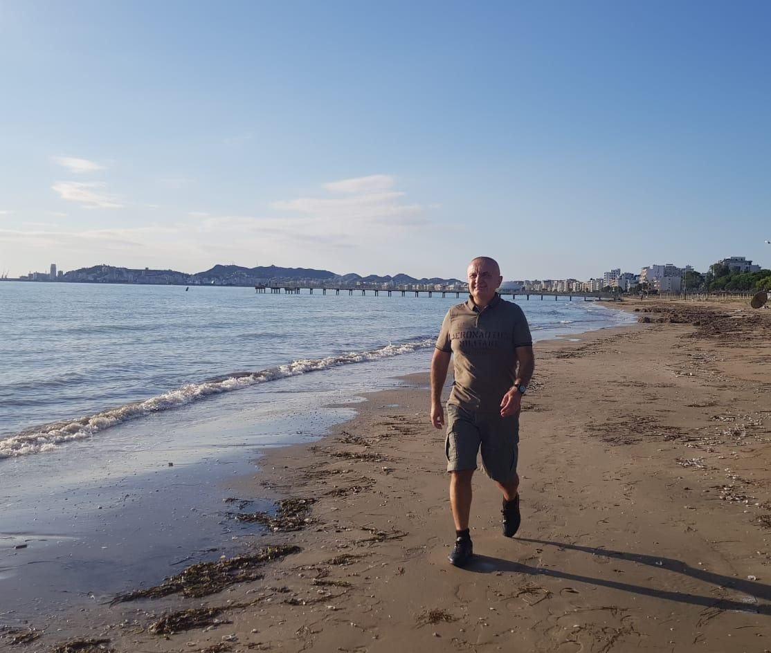 Meta rikthehet në bregdetin e Durrësit: Frymëzues dhe reflektues pas një dite intensive