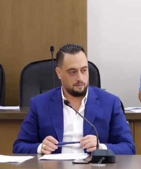 Kryebashkiaku Arbana thirrje fermerëve: Paraqituni për t’u pajisur me Aktin e Marrjes së Tokës në Pronësi