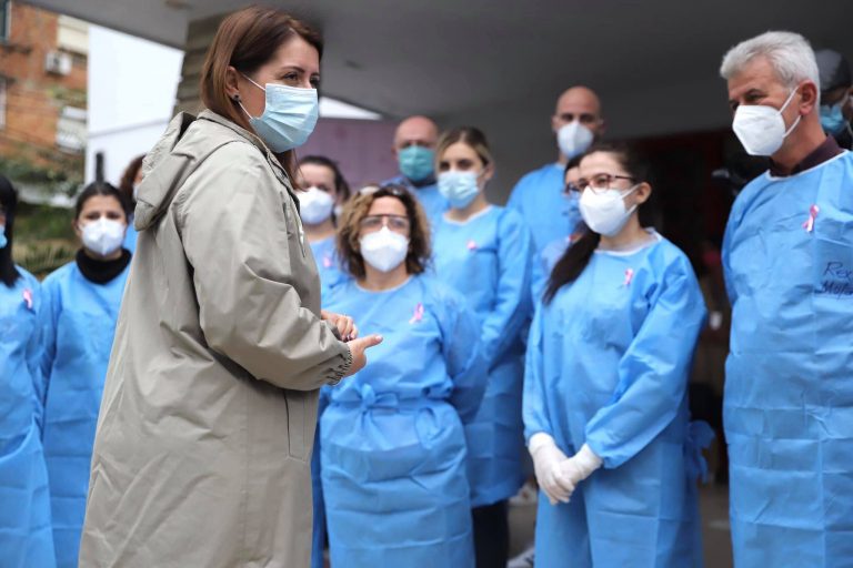 Manastirliu thirrje qytetarëve: Të ndihmojmë epidemiologët, maskë, distancë e higjienë!