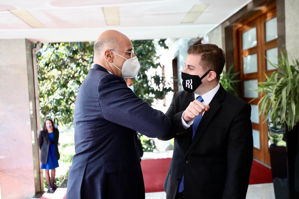 Cakaj për takimin me ministrin grek: Bashkëpunim i thelluar në çdo fushë të interesit të ndërsjellë
