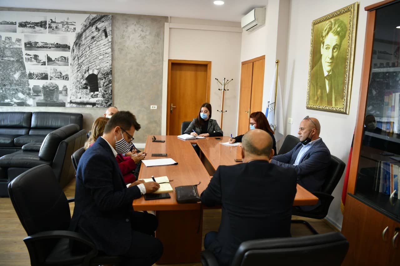 Rektorja Sotirofski takon kreun e Dhomës së Tregtisë: Do ngrihet një Bord Strategjik në UAMD me anëtarë të biznesit