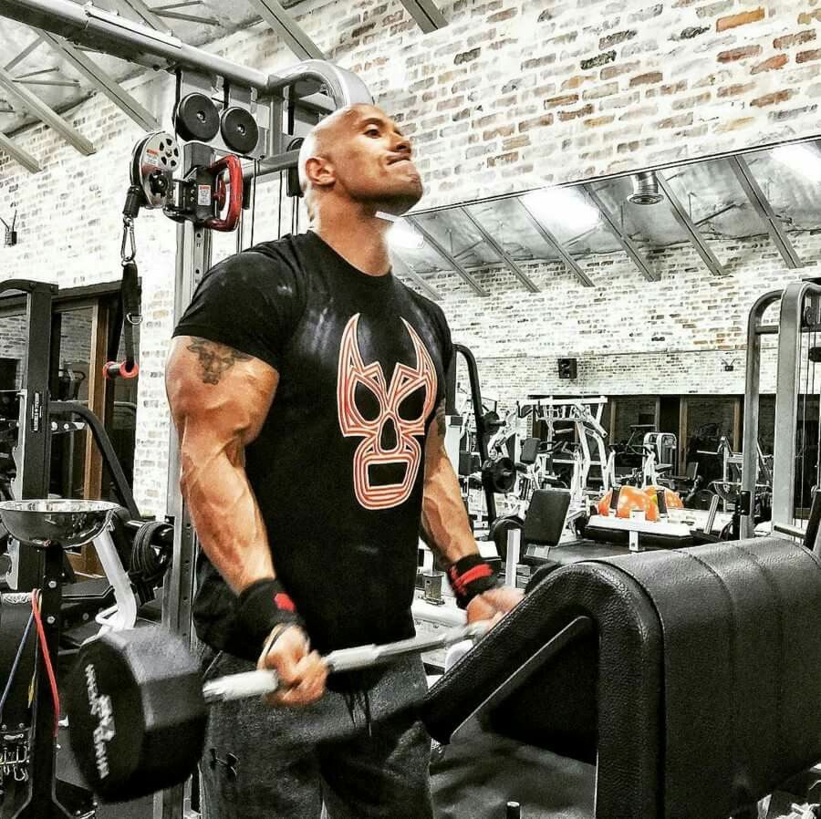 Postoi foton kur ishte 11 vjeç, nuk do ta besoni se si dukej aktori Dwayne Johnson (FOTO)