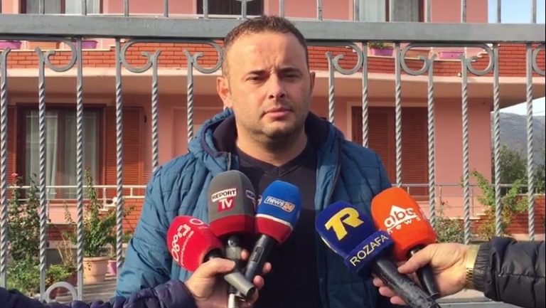 “U tronditëm, vajza u zgjua me britma”! Gazetari flet për shpërthimin e tritolit: S’di kujt t’ia drejtoj gishtin