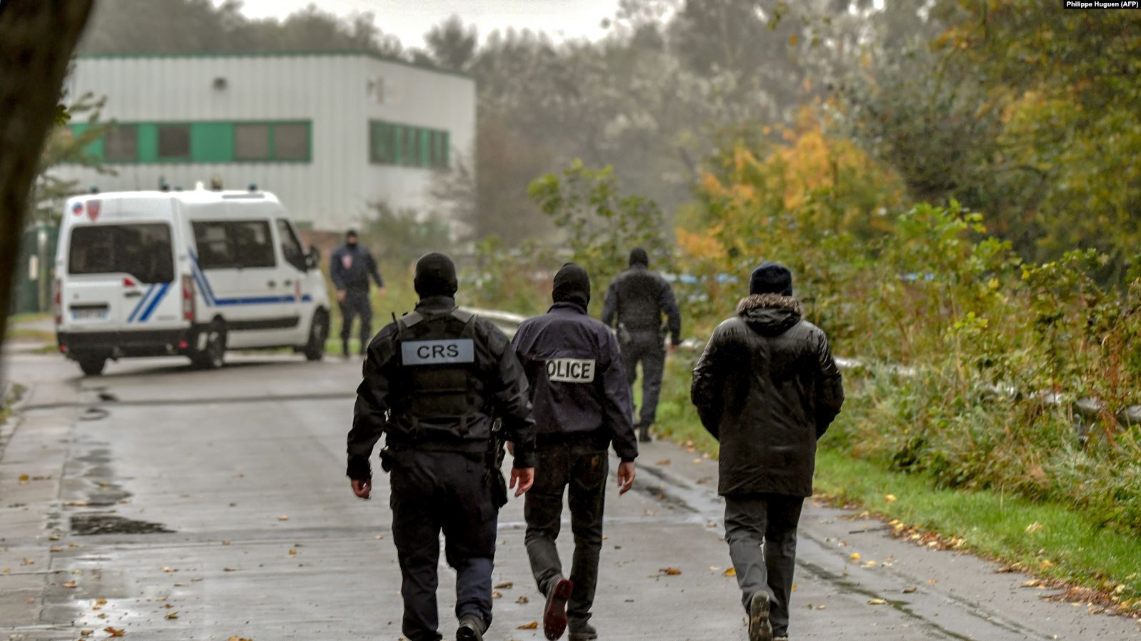 Familja rreh dhe qeth vajzën sepse dashuronte një serb