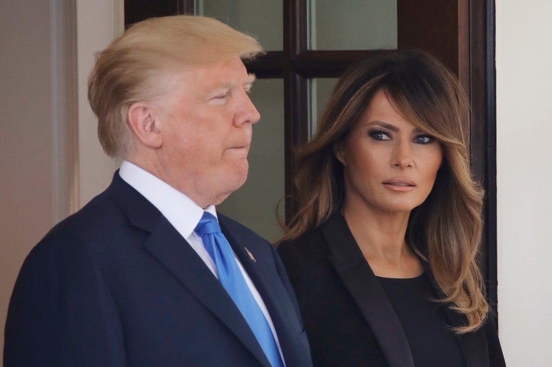 Fansat janë të bindur se në daljen publike nuk ishte Melania Trump, por sozia e saj!